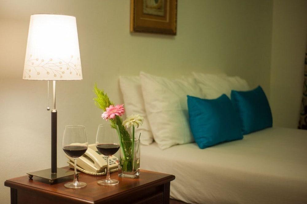 Hotel Aladino Санто Доминго Екстериор снимка