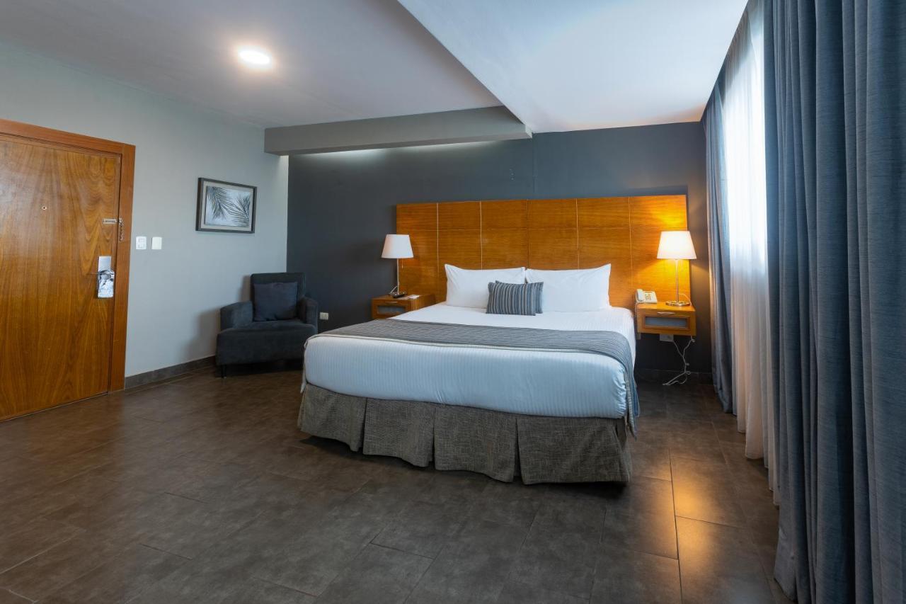 Hotel Aladino Санто Доминго Екстериор снимка