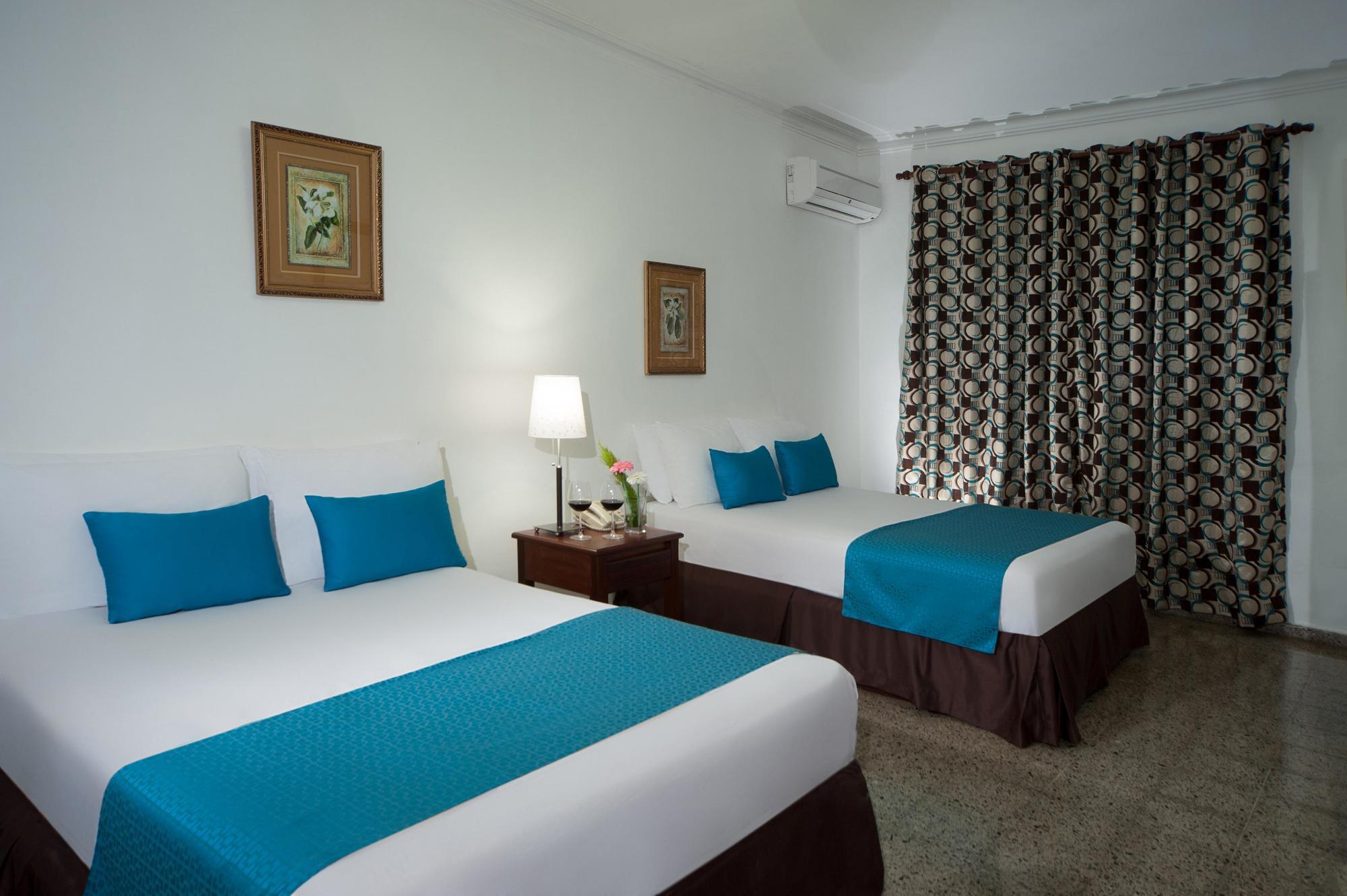 Hotel Aladino Санто Доминго Екстериор снимка